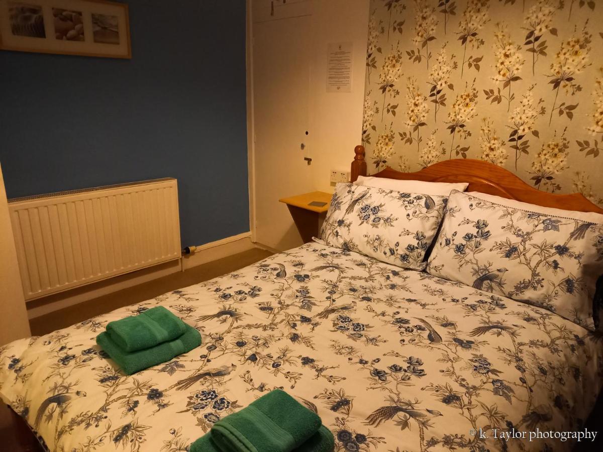 The Bettle And Chisel Hotel Delabole Bagian luar foto